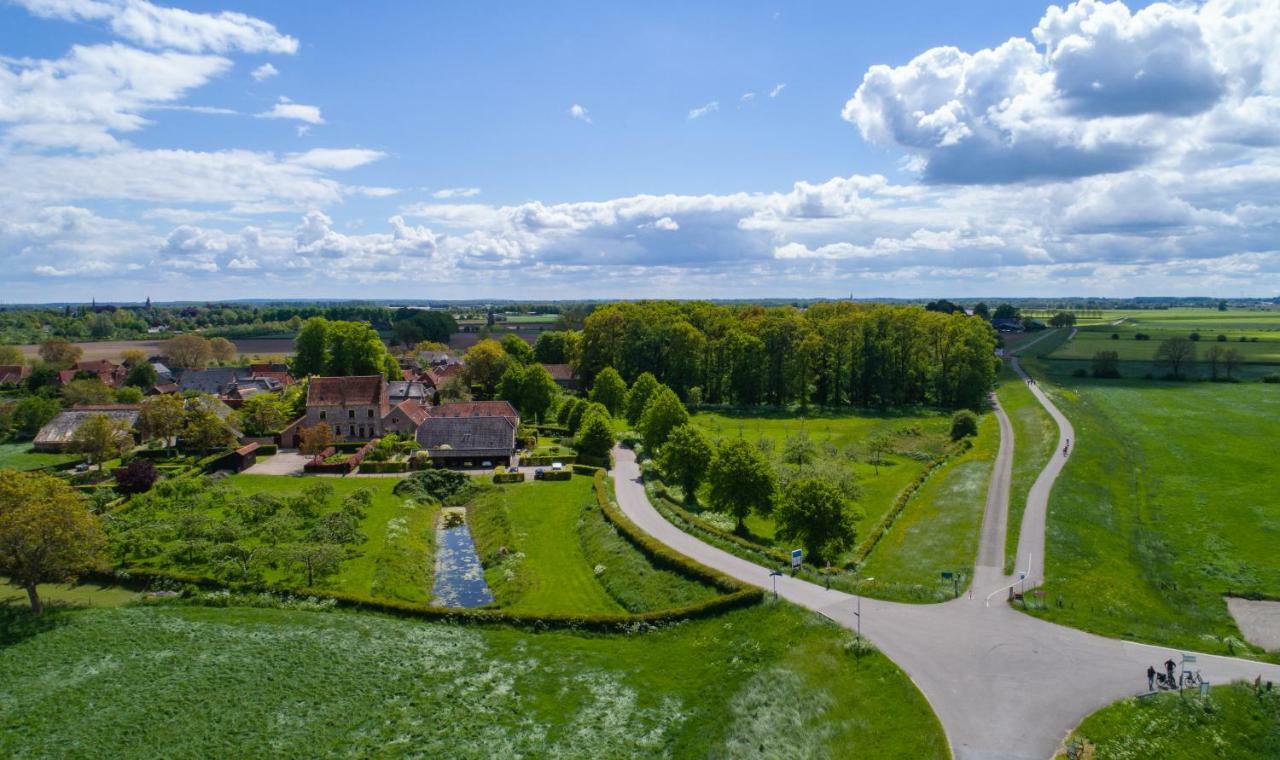Herberg De Gouden Leeuw Bronkhorst Exterior photo